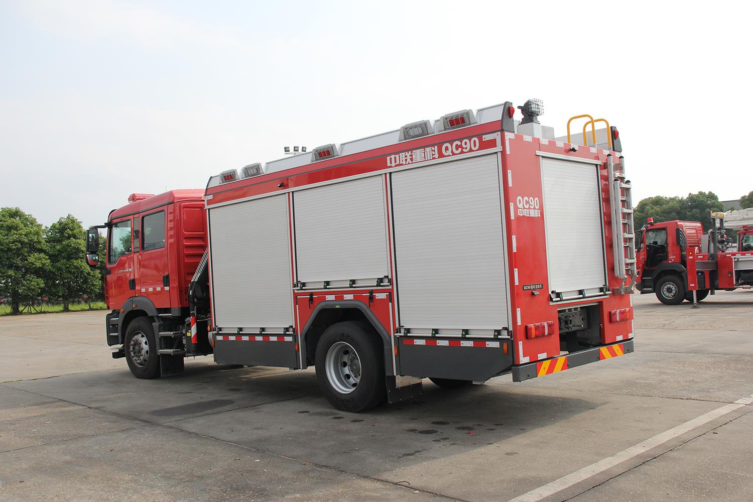 ZLF5160TXFQC90-6器材消防车_产品型号_产品段位_小类_应急装备_产品中心_9001cc金沙以诚为本