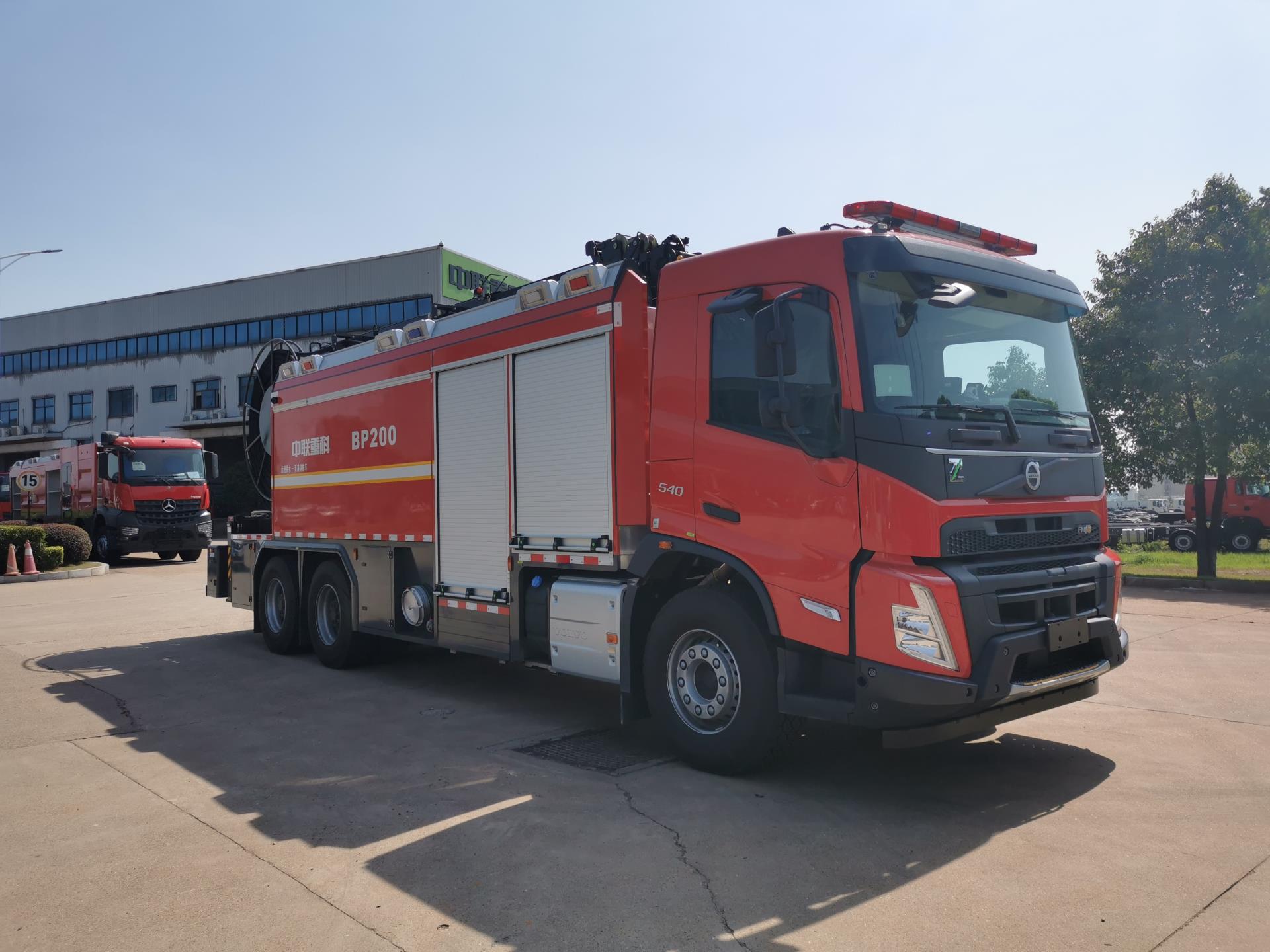 ZLF5240TXFBP200泵浦消防车_产品型号_产品段位_小类_应急装备_产品中心_9001cc金沙以诚为本