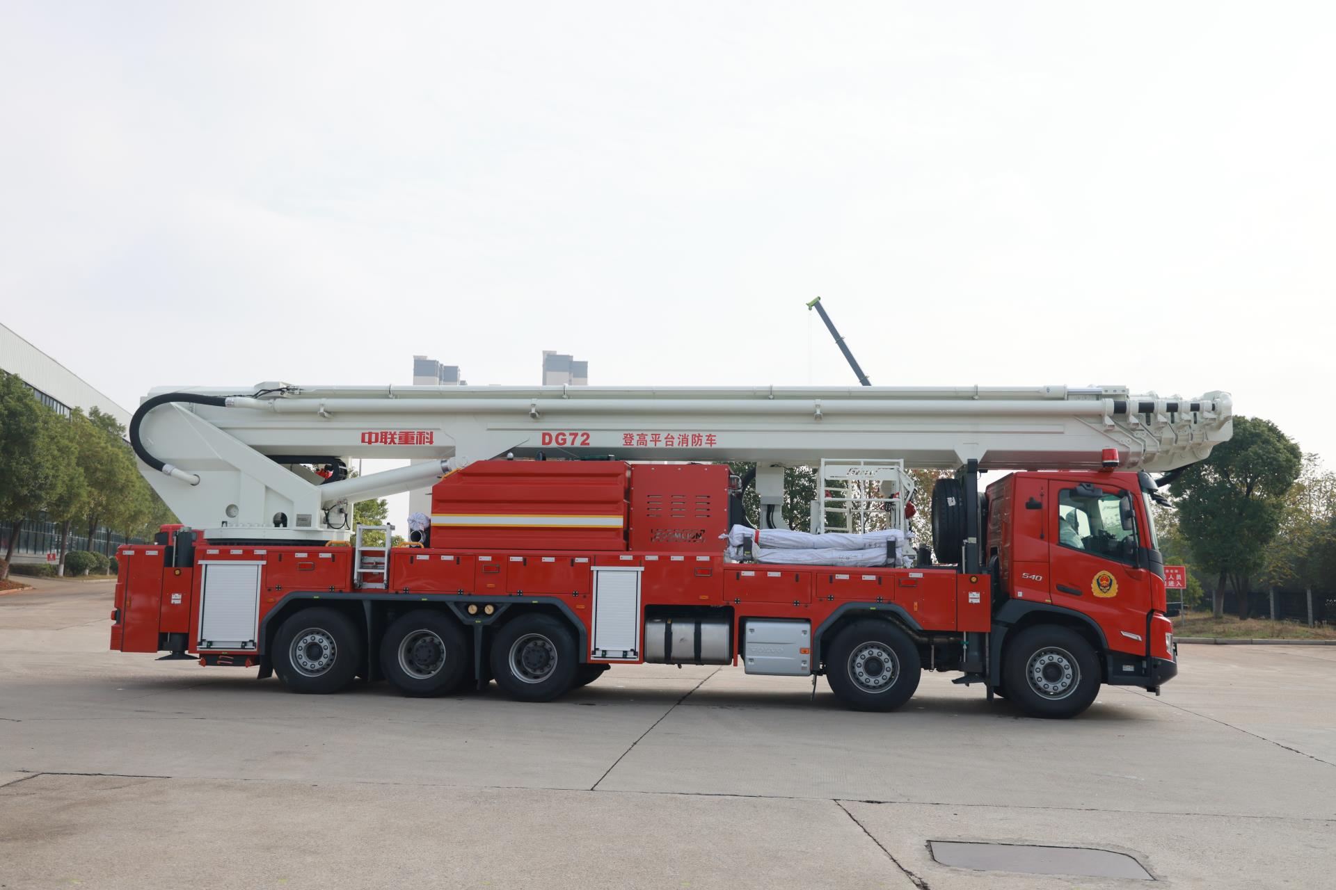 ZLF5510JXFDG72型多功效登高平台消防车_产品型号_产品段位_小类_应急装备_产品中心_9001cc金沙以诚为本