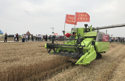 收获机械_小类_农业机械_产品中心_9001cc金沙以诚为本